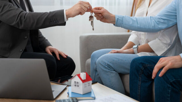Różnice pomiędzy kredytem hipotecznym dla zakupu mieszkania z rynku pierwotnego a wtórnego