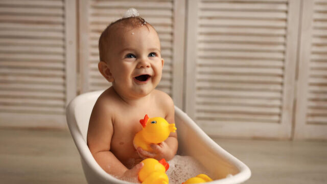 Dlaczego warto inwestować w wysokiej jakości zabawki do kąpieli dla dzieci?